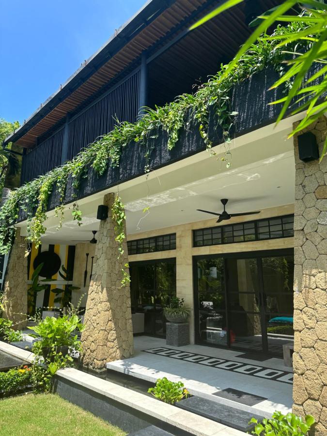 阿曼普特里别墅酒店 塞米亚克 外观 照片